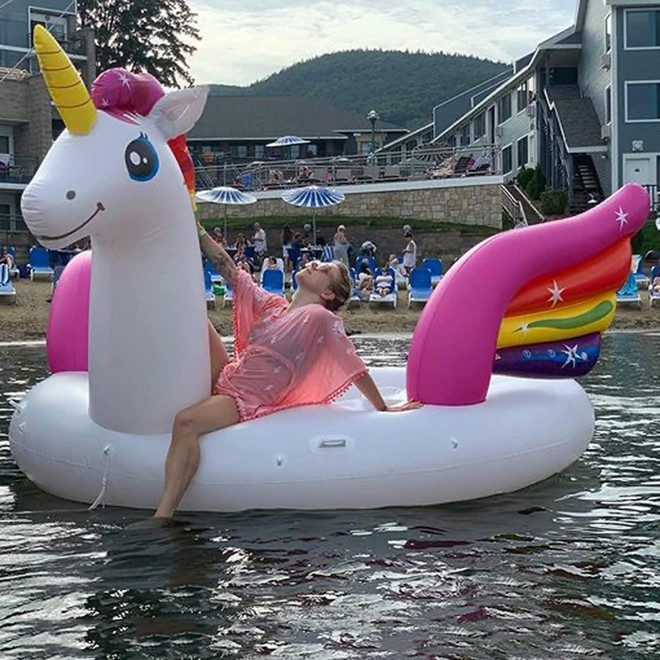 ZYZYZY Pool Float Oversized Unicorn Sustainable Outdoor Swimming Pool Party Summer Beach Toys Kids Adults Multiplayer Pool Inflatable Float-A 429x302x152cm